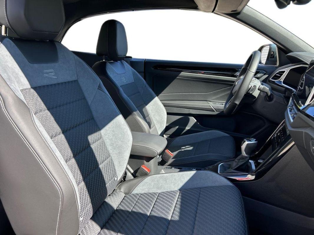 Volkswagen T-Roc - Photo 13