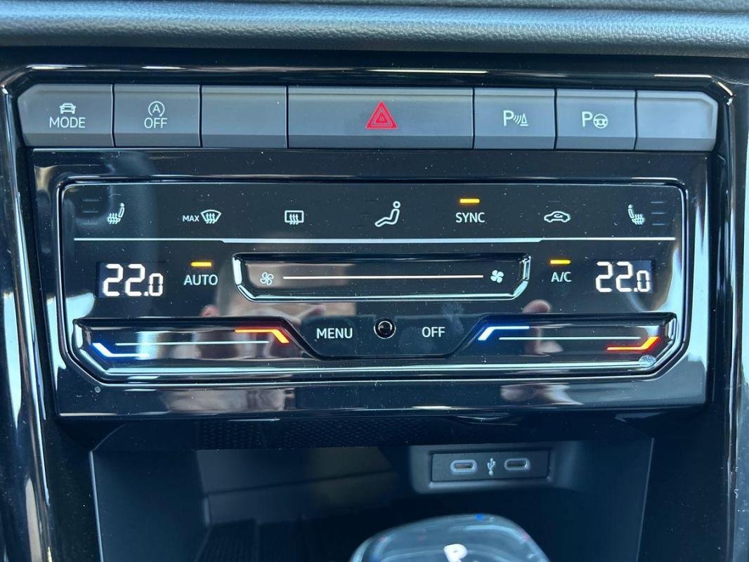 Volkswagen T-Roc - Photo 19