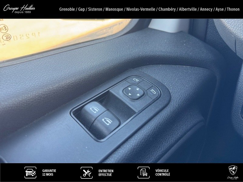 Mercedes Sprinter - Photo 15