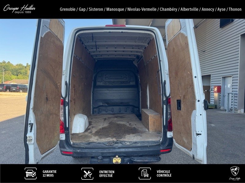 Mercedes Sprinter - Photo 16