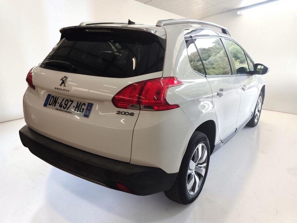 Peugeot 2008 - Photo 2