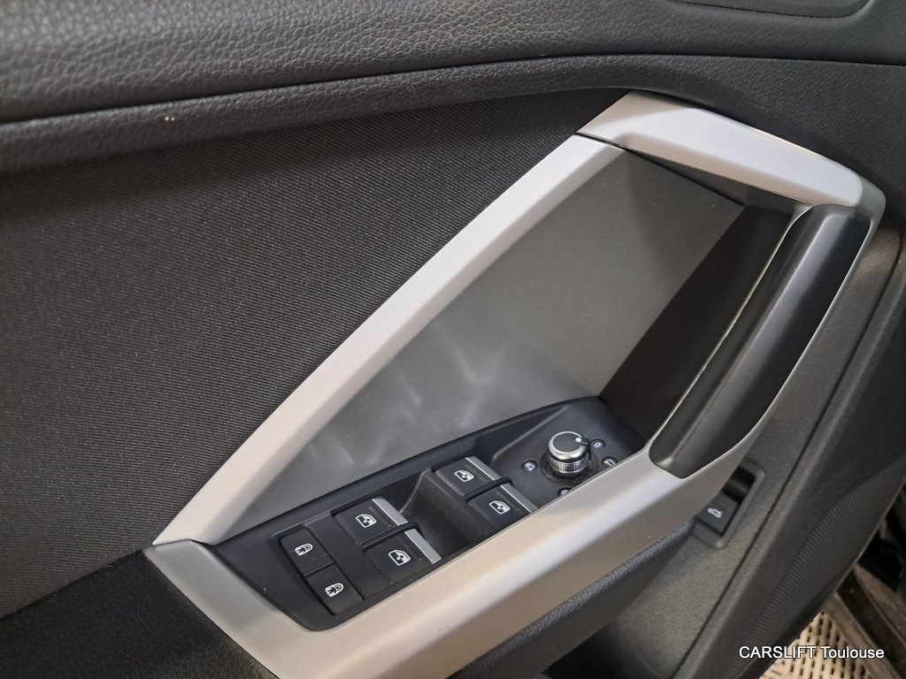 Audi Q3 - Photo 19