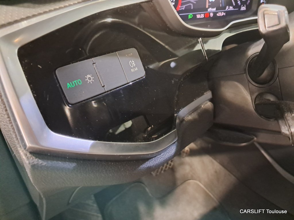 Audi Q3 - Photo 21