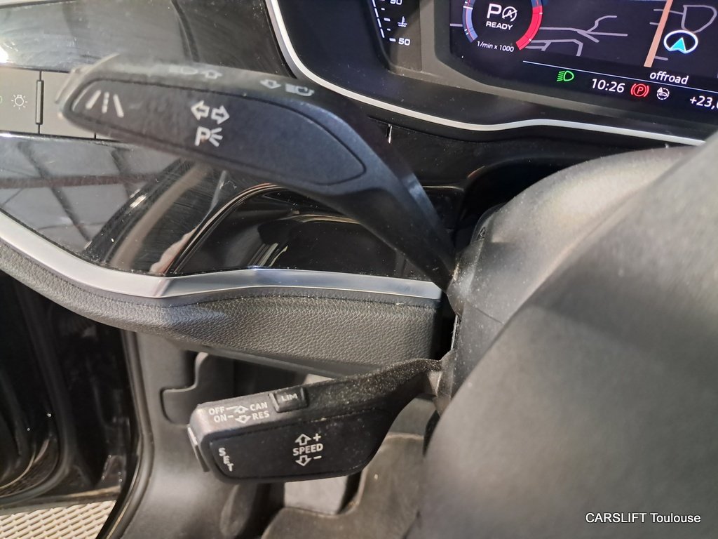 Audi Q3 - Photo 22