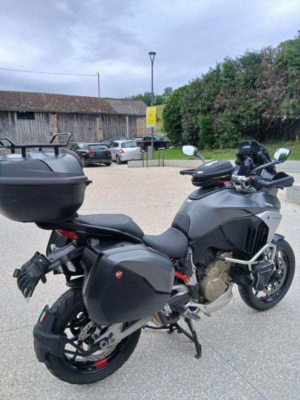 Ducati MULTISTRADA V4 - Photo 3