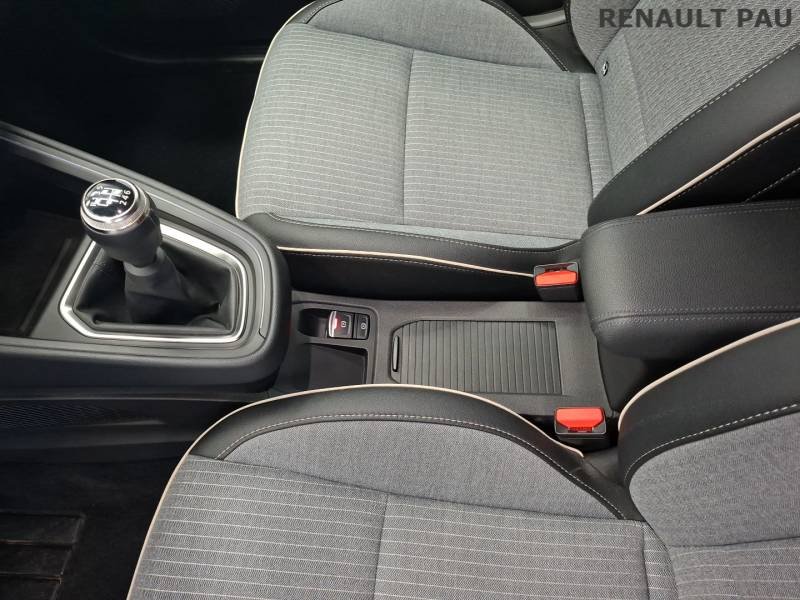 Renault Clio - Photo 22