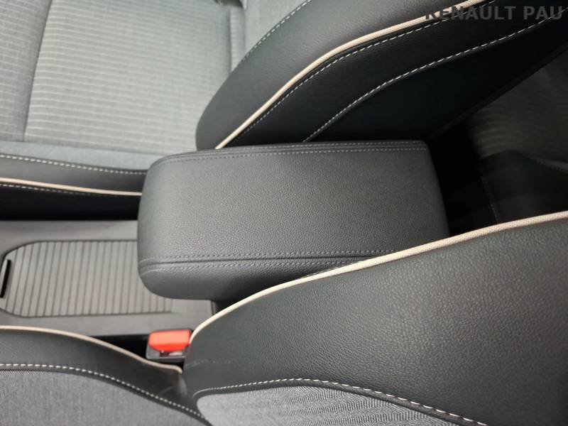 Renault Clio - Photo 23