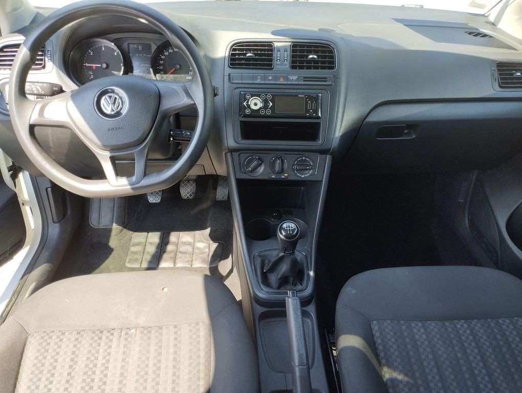 Volkswagen Polo - Photo 3