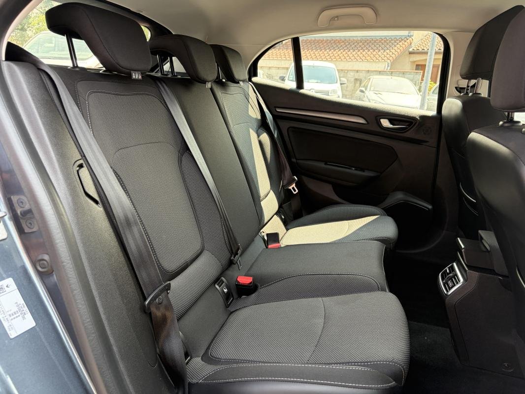 Renault Mégane - Photo 3