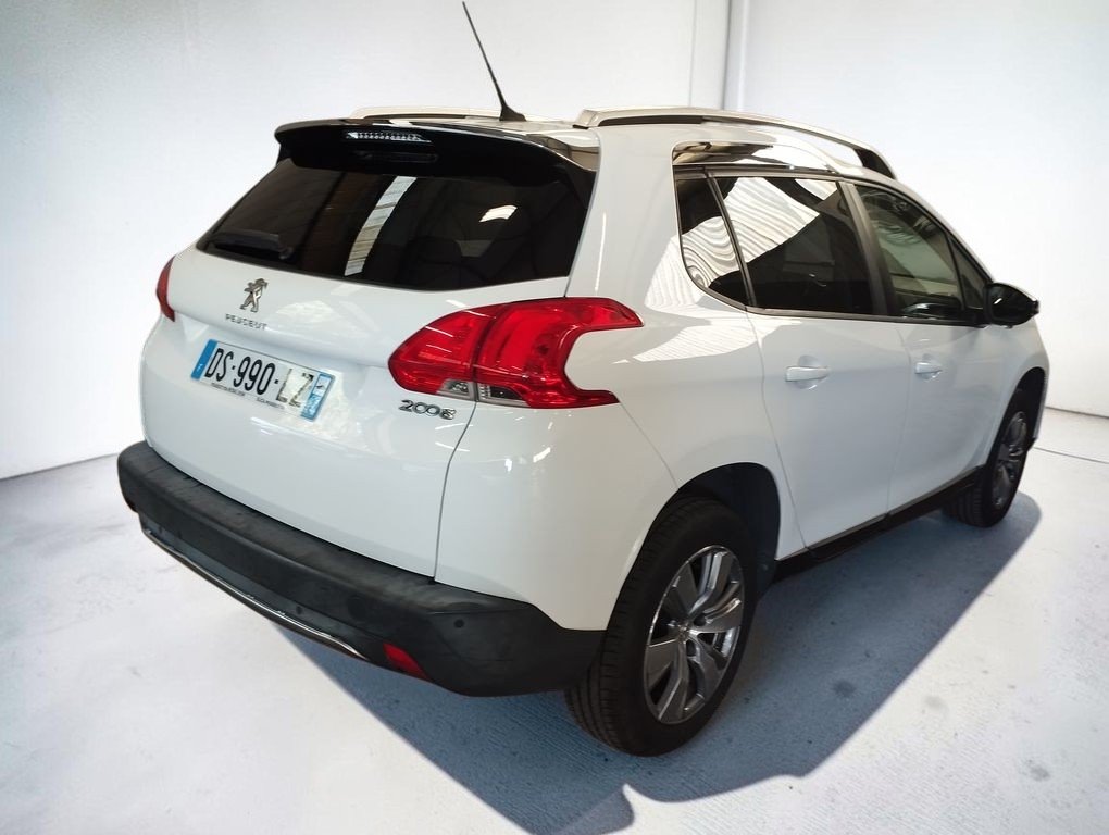 Peugeot 2008 - Photo 2
