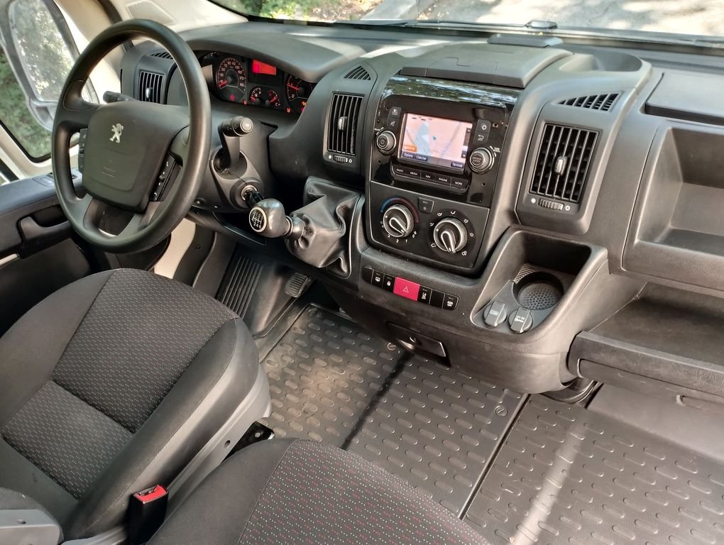 Peugeot Boxer - Photo 3