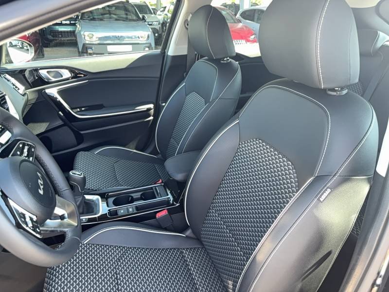 Kia CEED - Photo 10