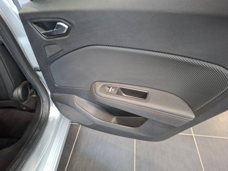 Renault Clio - Photo 16