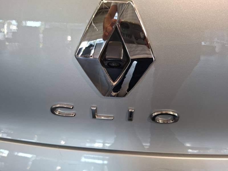 Renault Clio - Photo 17