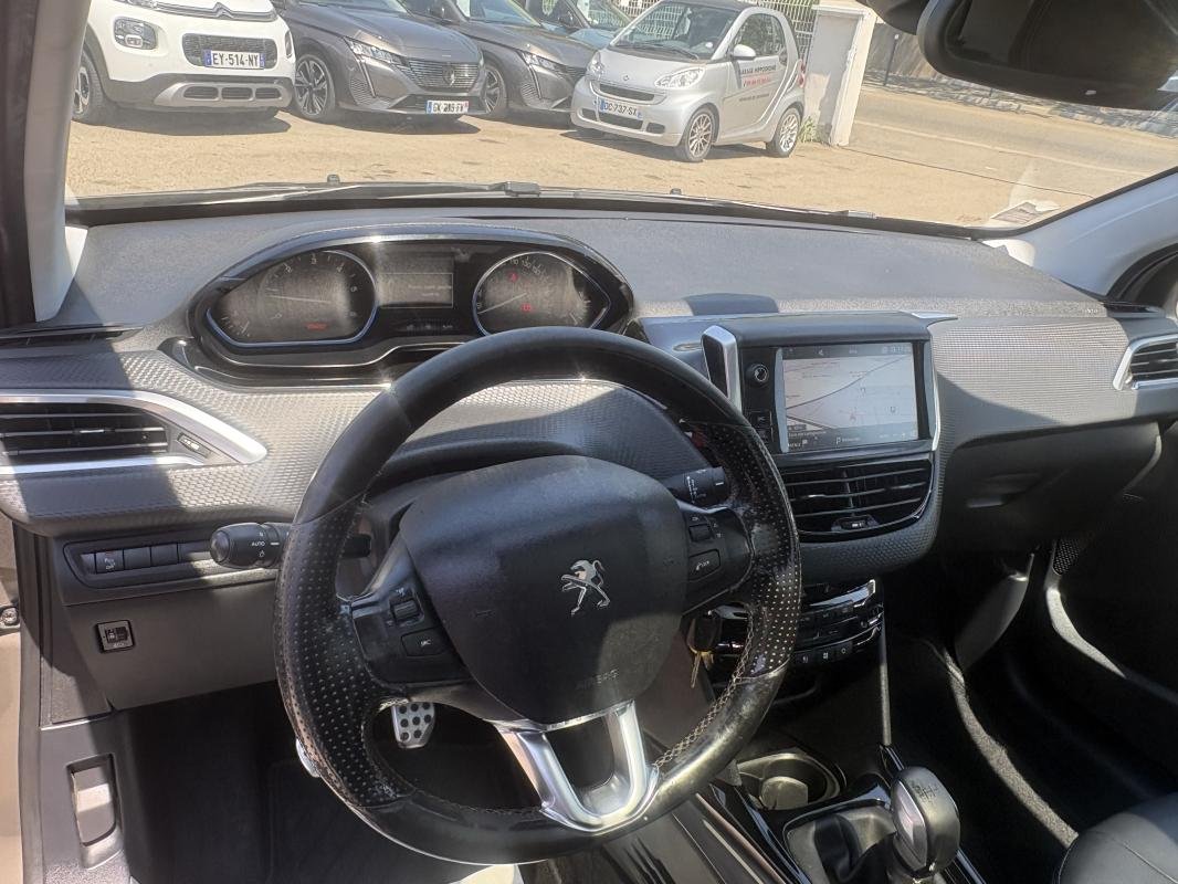 Peugeot 2008 - Photo 11