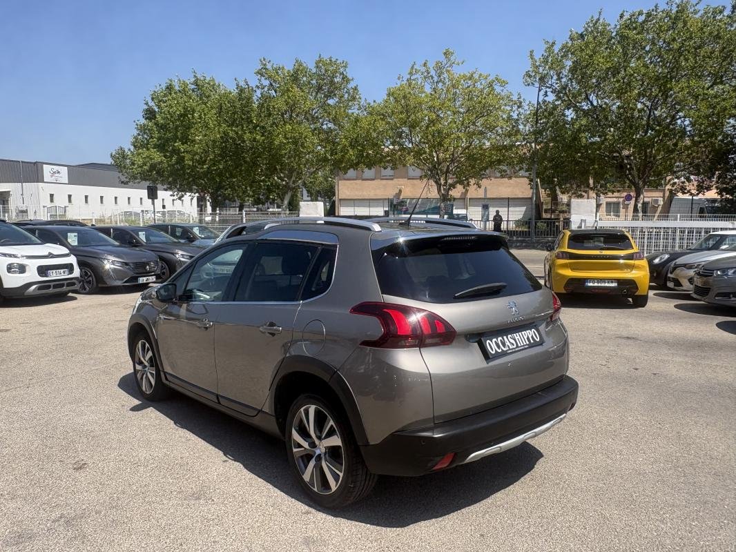 Peugeot 2008 - Photo 6