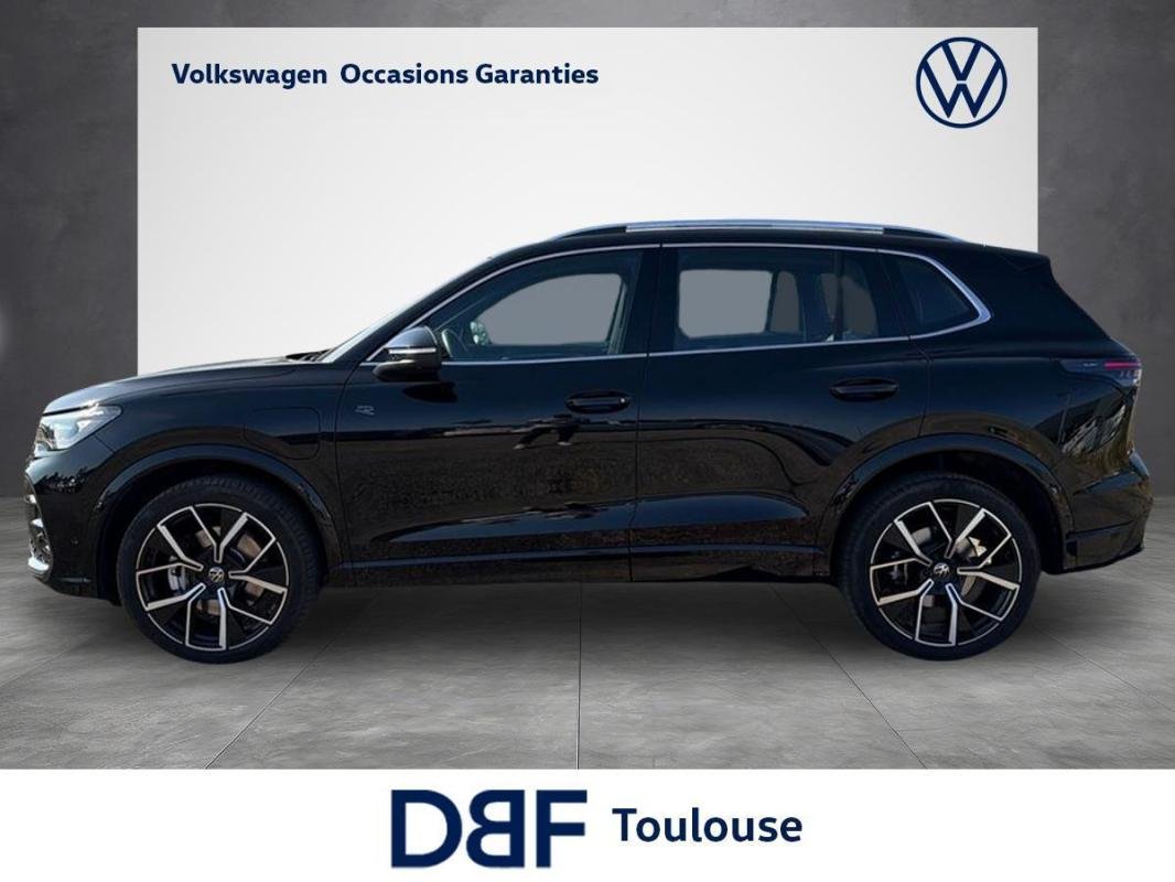 Volkswagen Tiguan - Photo 2