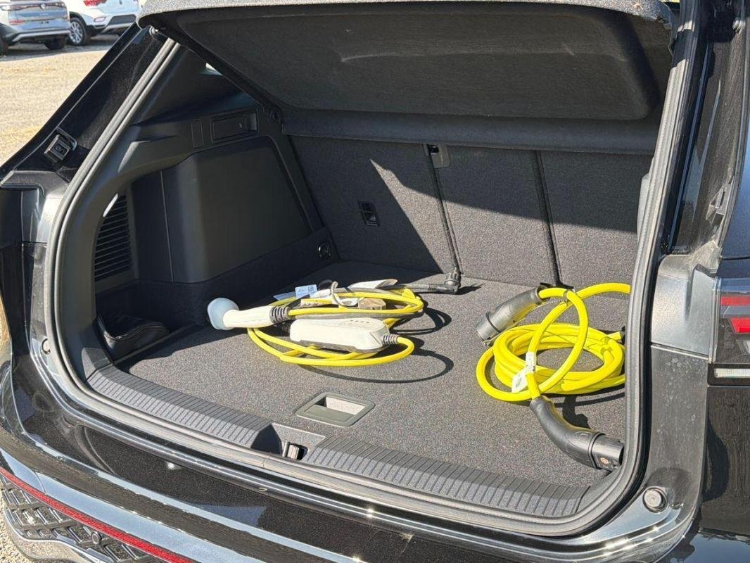 Volkswagen Tiguan - Photo 32