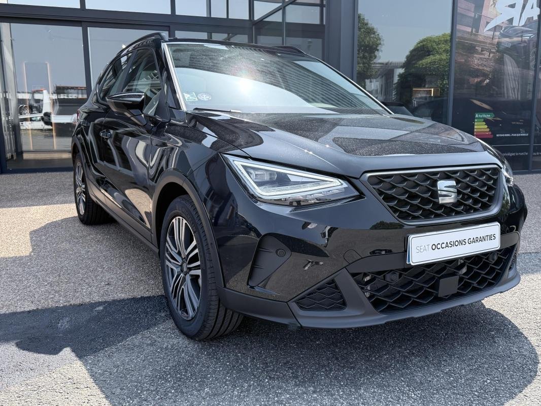 Seat Arona - Photo 1