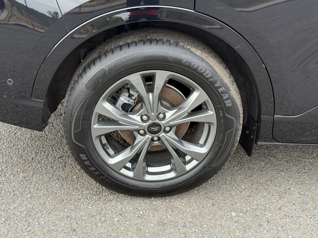 Ford Kuga - Photo 23