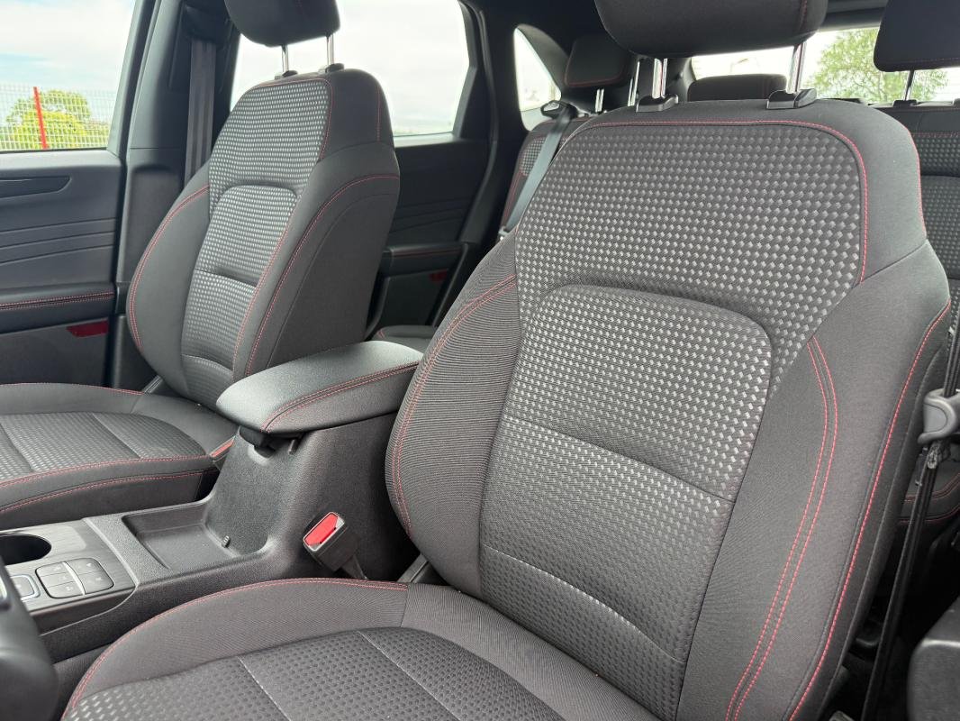 Ford Kuga - Photo 10