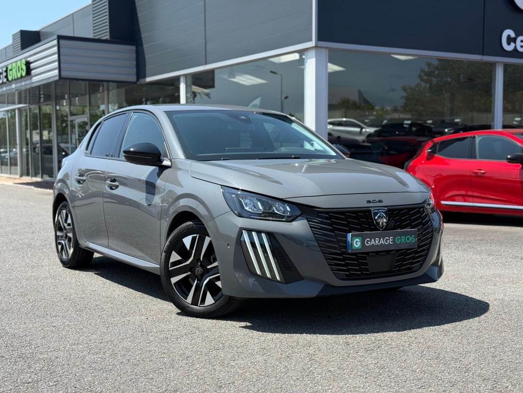 Peugeot 208 - Photo 1