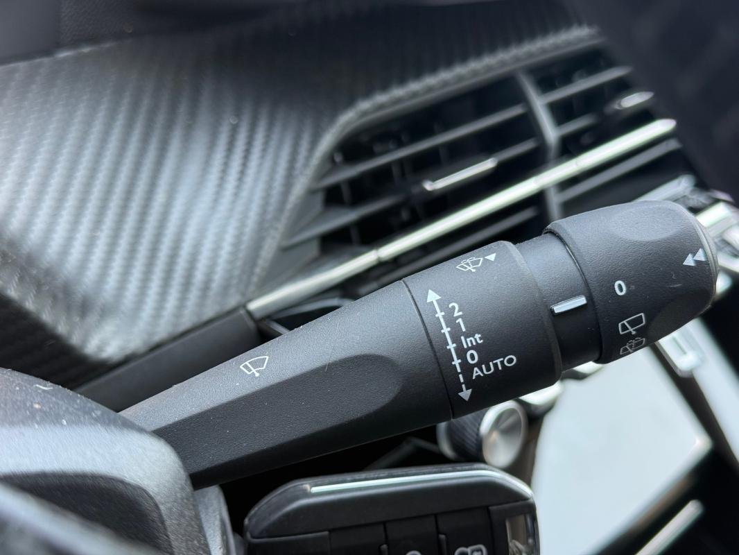 Peugeot 208 - Photo 11