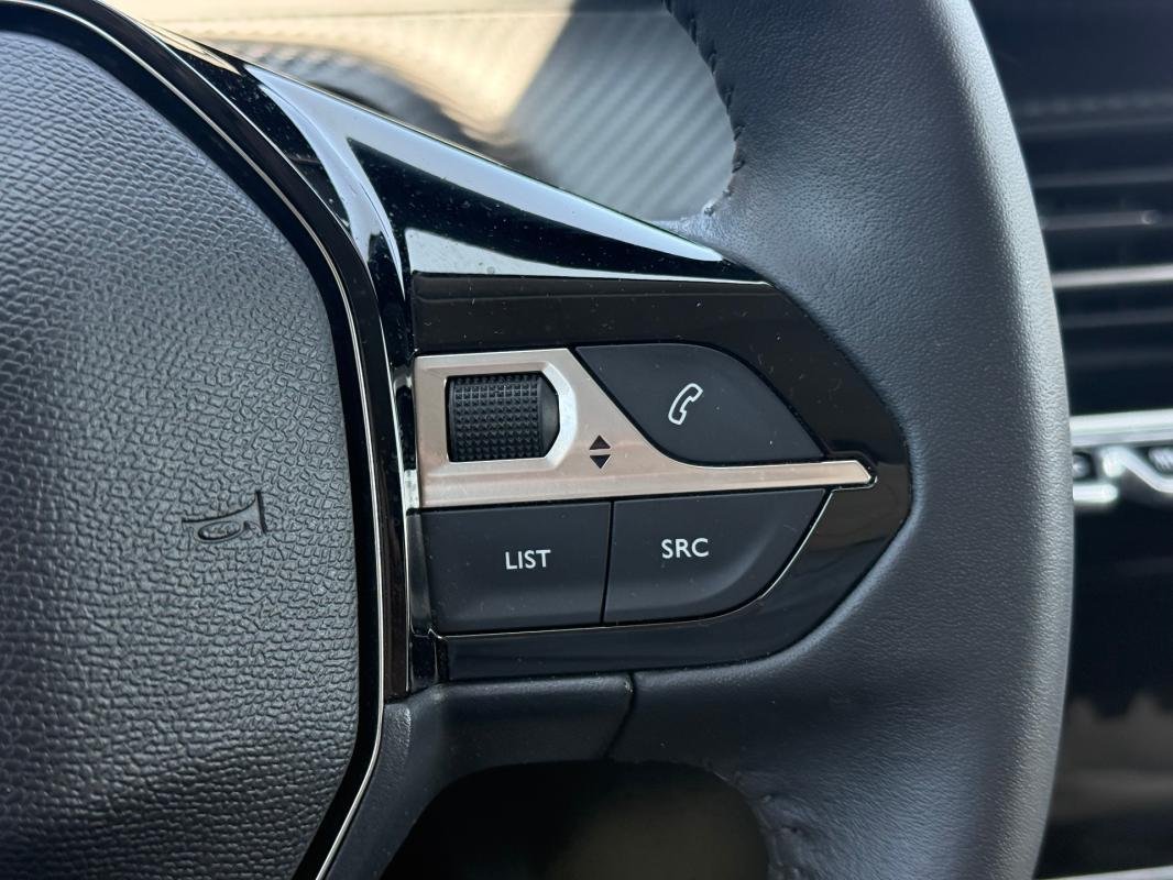 Peugeot 208 - Photo 13