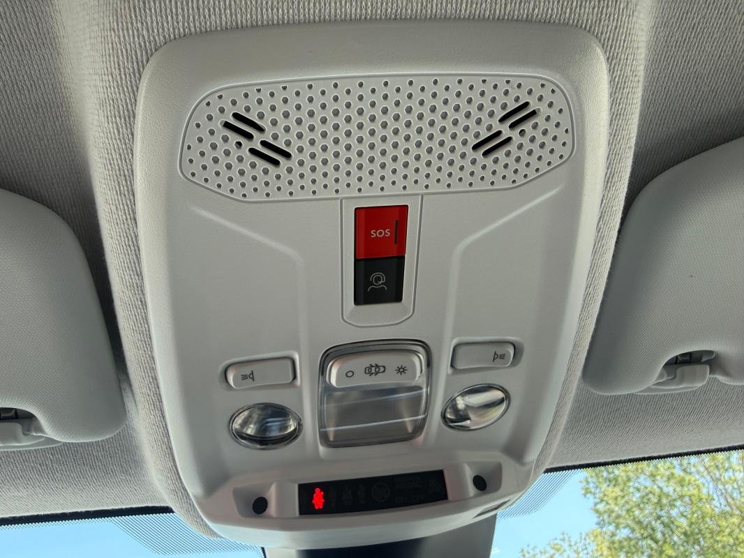 Peugeot 208 - Photo 26