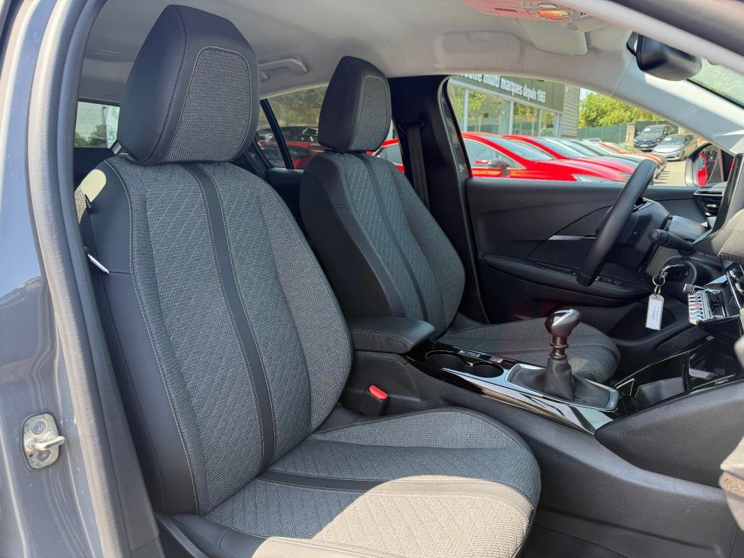 Peugeot 208 - Photo 30