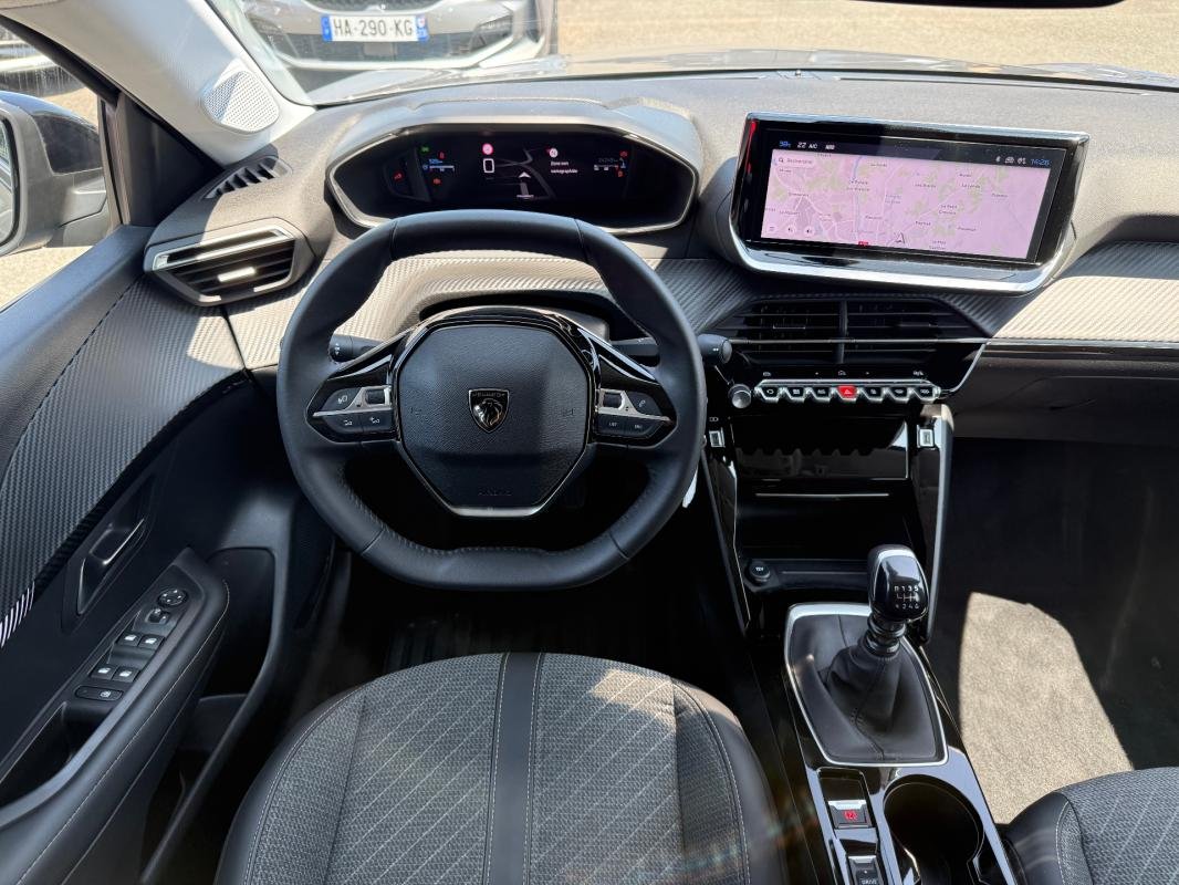 Peugeot 208 - Photo 6