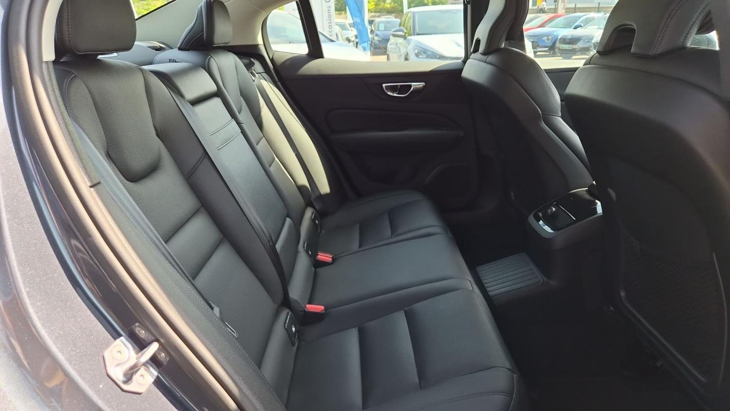 Volvo S60 - Photo 11
