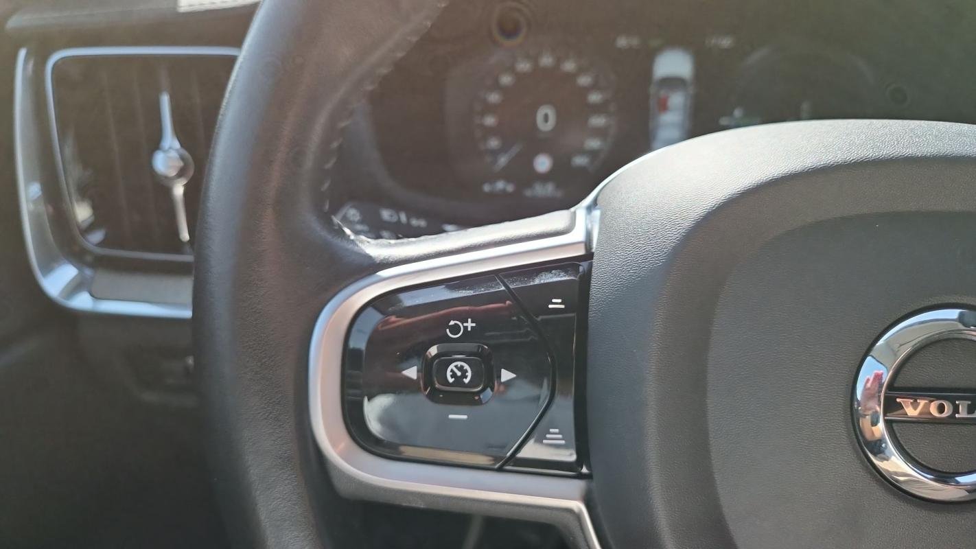 Volvo S60 - Photo 17
