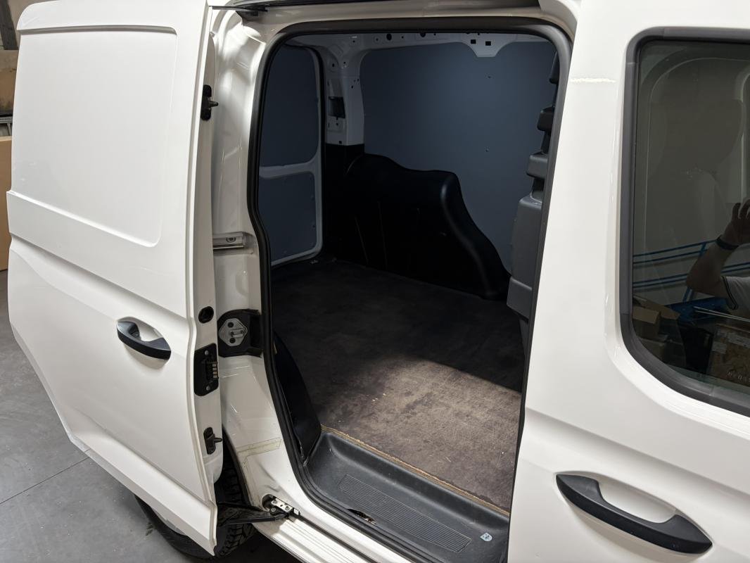 Volkswagen Caddy - Photo 29