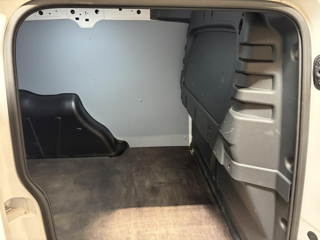 Volkswagen Caddy - Photo 30