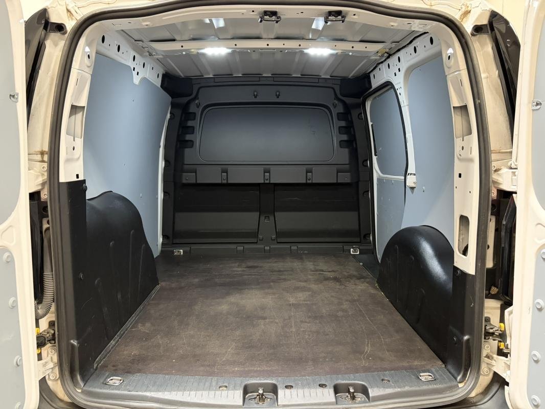 Volkswagen Caddy - Photo 35