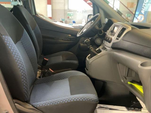 Nissan Evalia - Photo 10