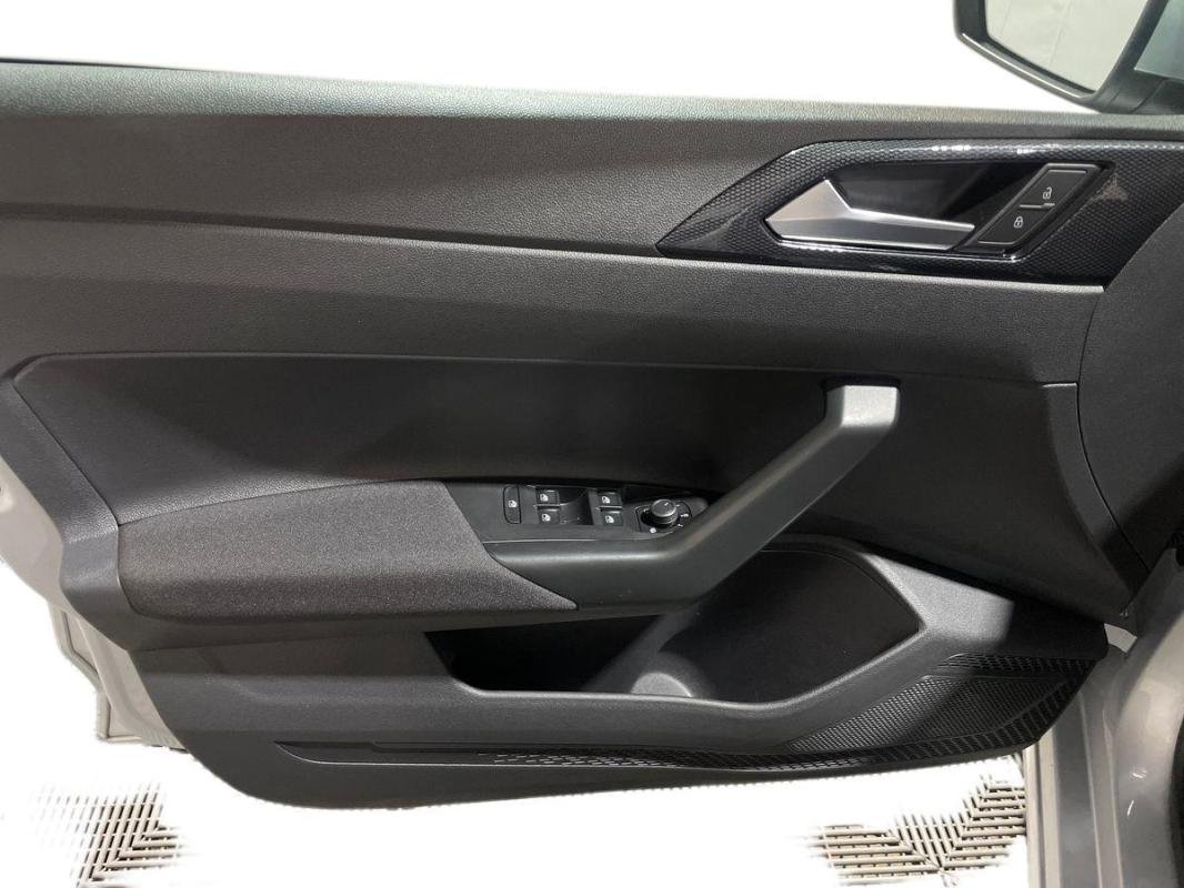 Volkswagen Polo - Photo 11