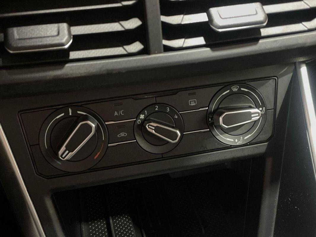 Volkswagen Polo - Photo 14