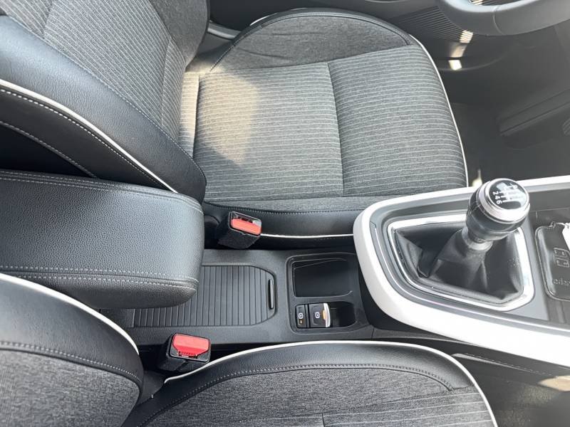 Renault Clio - Photo 32