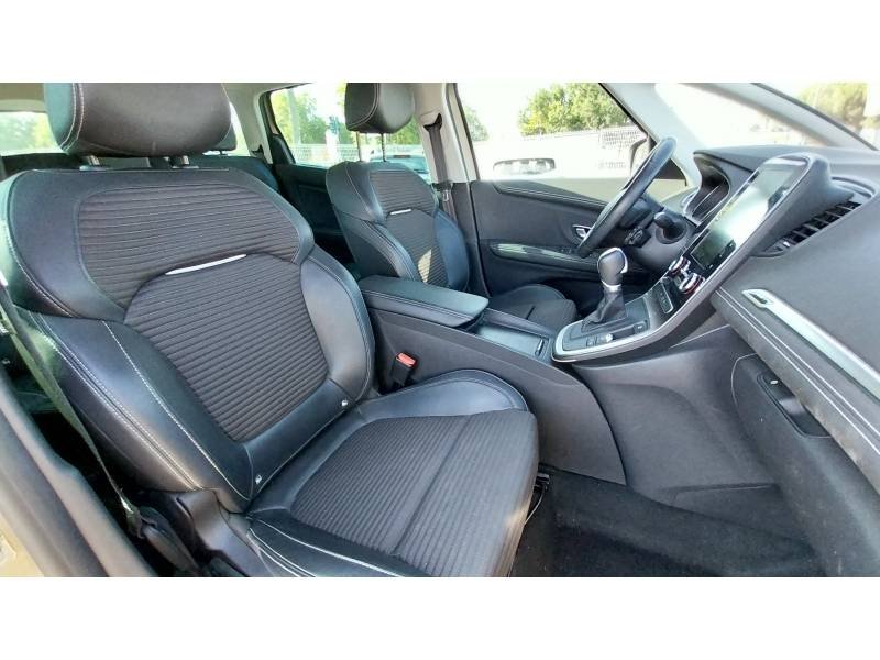 Renault Grand Scénic - Photo 12