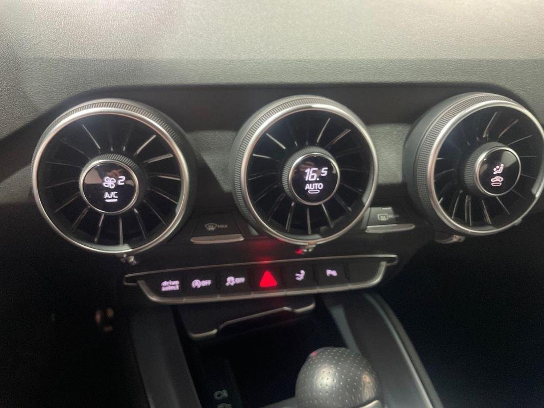 Audi TT Coupé - Photo 19