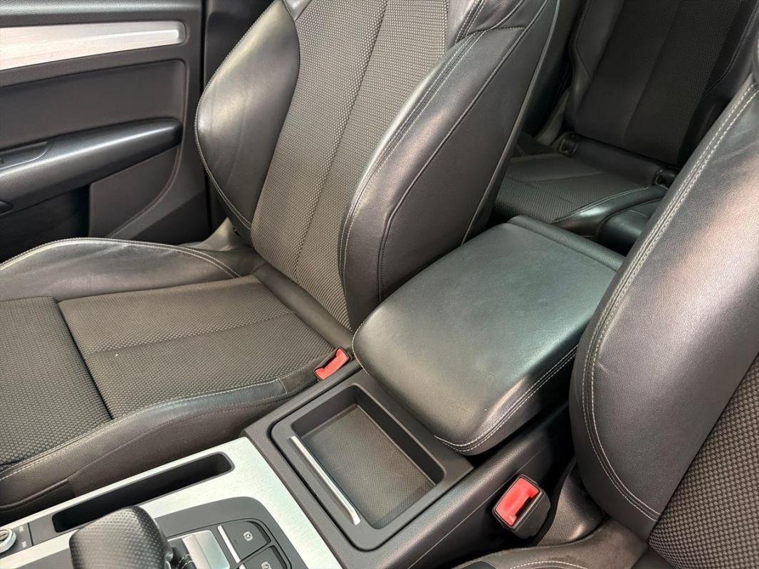 Audi Q5 - Photo 12