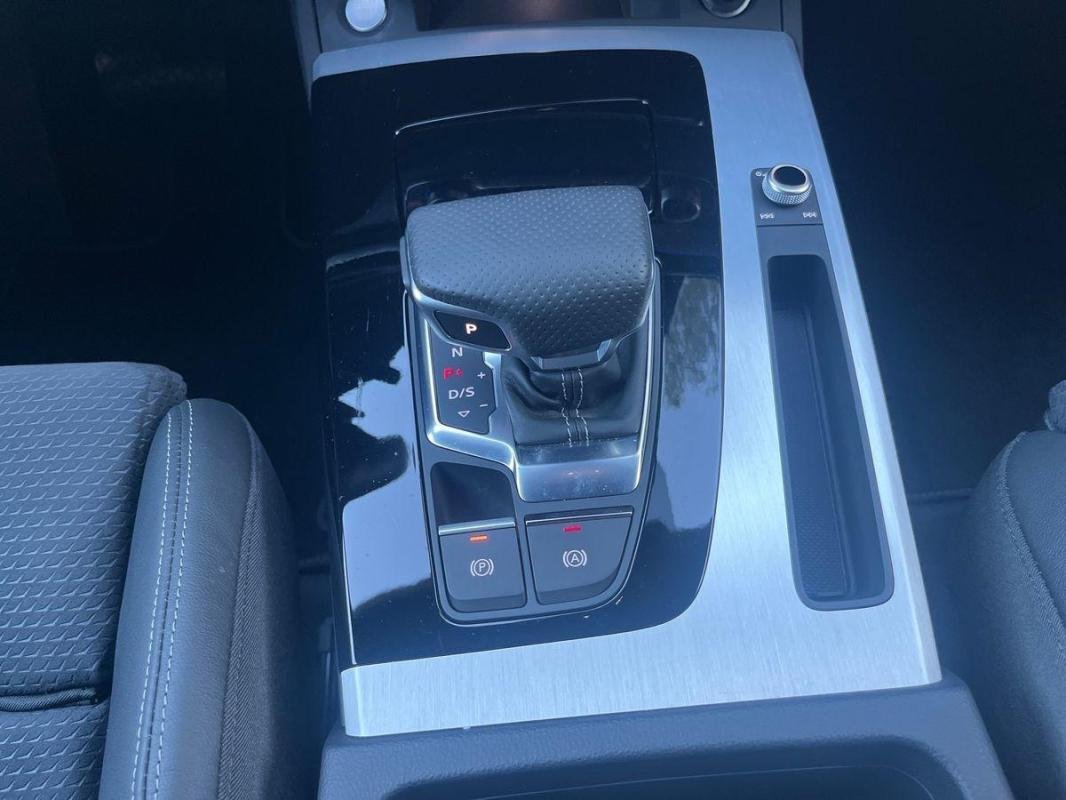 Audi Q5 - Photo 12
