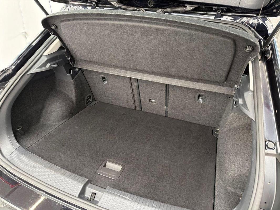 Volkswagen T-Roc - Photo 32