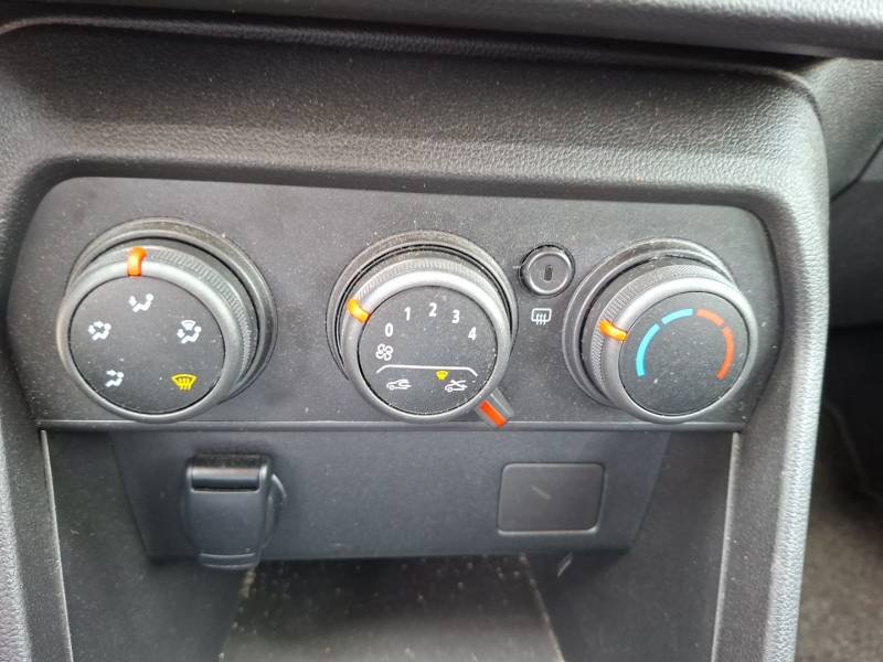 Dacia Sandero - Photo 16