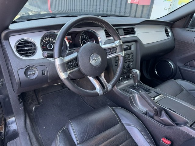 Ford Mustang - Photo 11