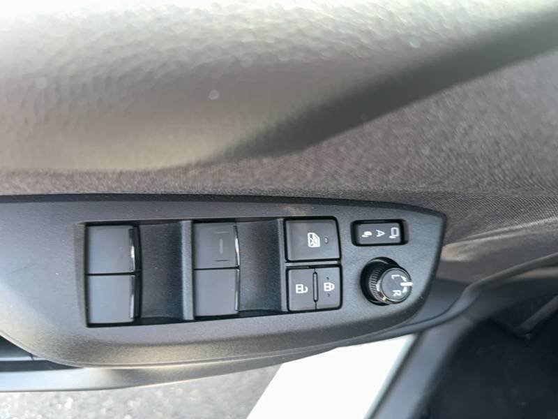 Toyota Yaris - Photo 18