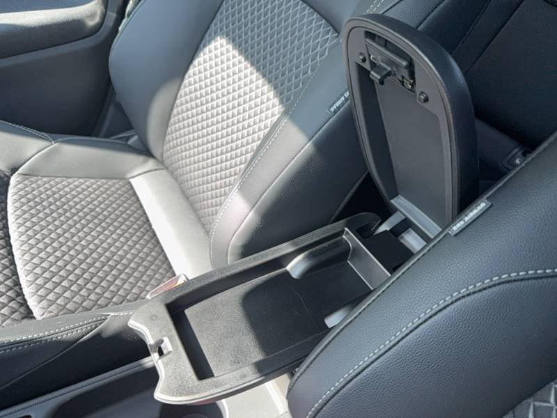 Toyota Yaris - Photo 19