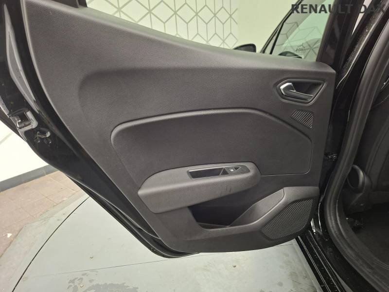 Renault Clio - Photo 22